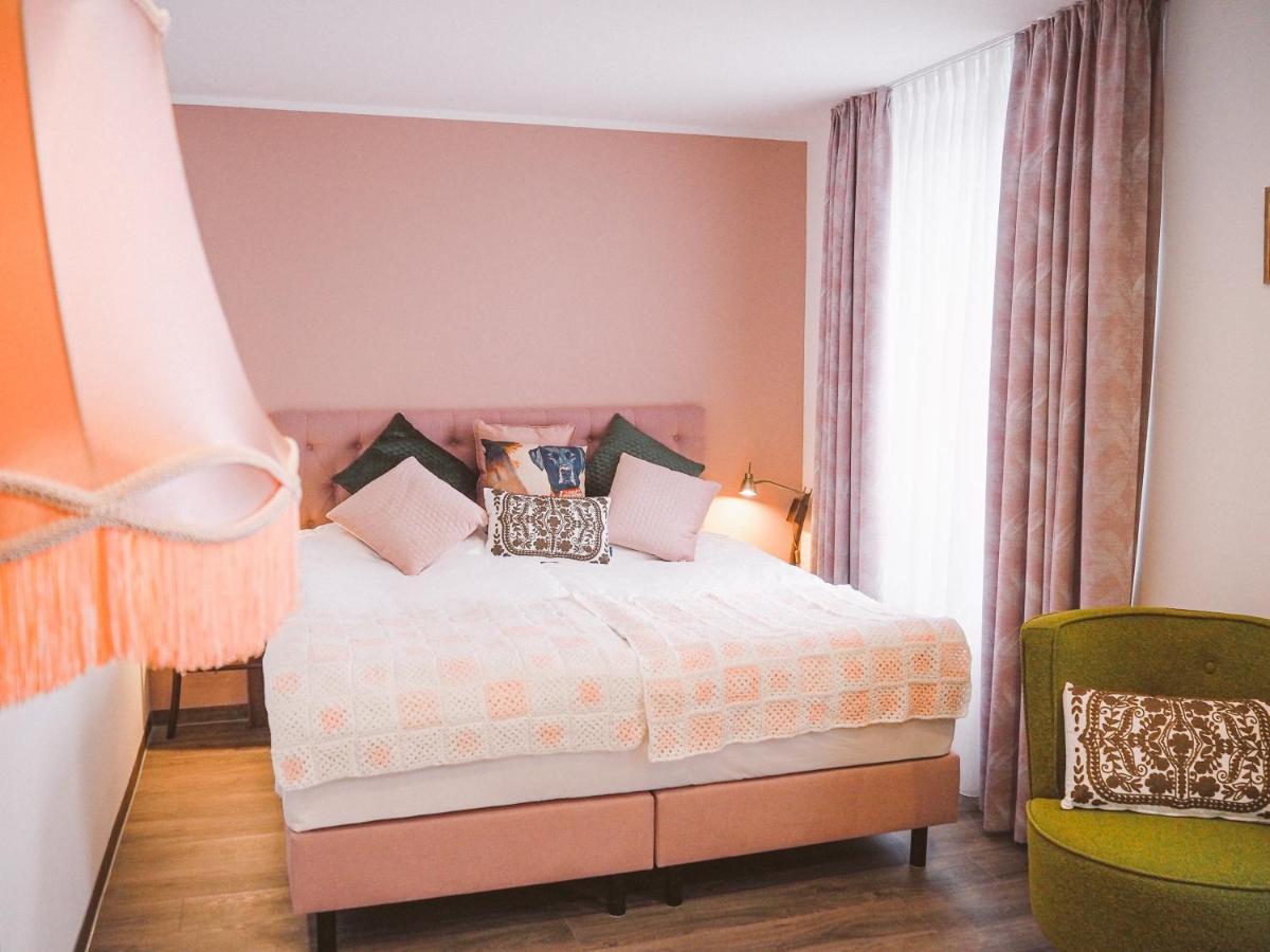 Tante Alma'S Muelheimer Hotel Mulheim an der Ruhr Bagian luar foto